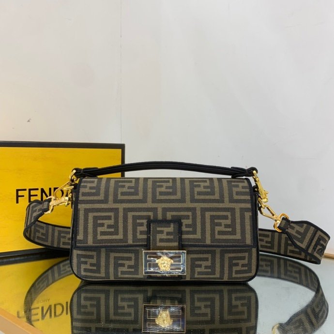 1-1034.jpg Fendi 001 - 图片 1