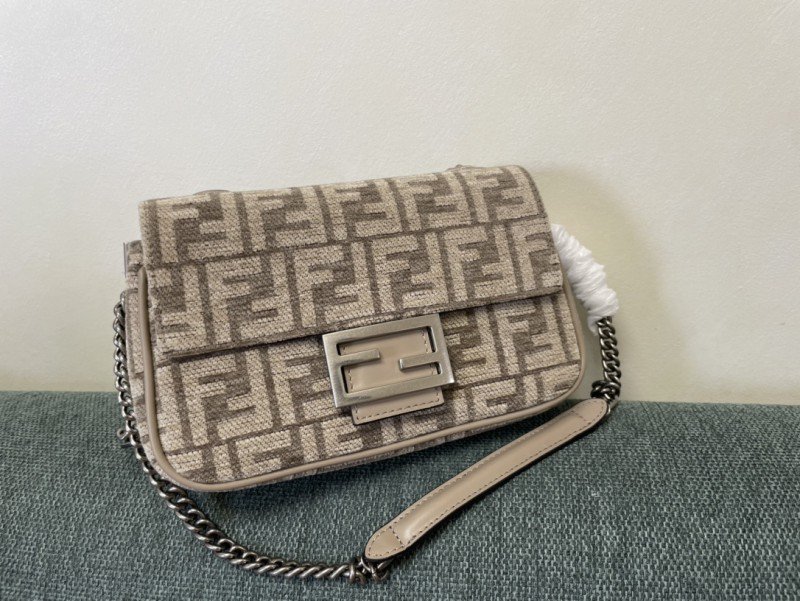 1-1042.jpg Fendi 009 - 图片 1