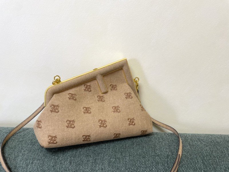 1-1071.jpg Fendi 038 - 图片 1