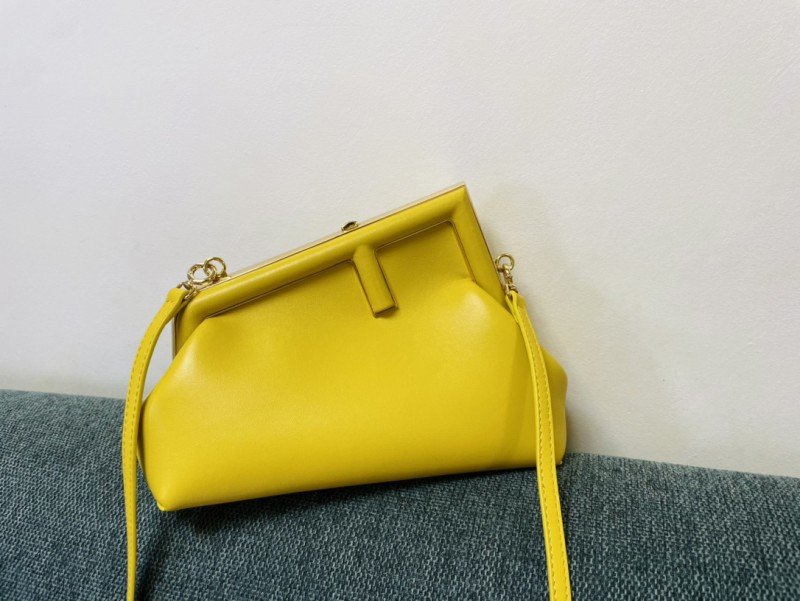 1-1101.jpg Fendi 068 - 图片 1