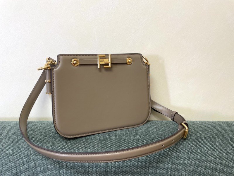1-1115.jpg Fendi 082 - 图片 1