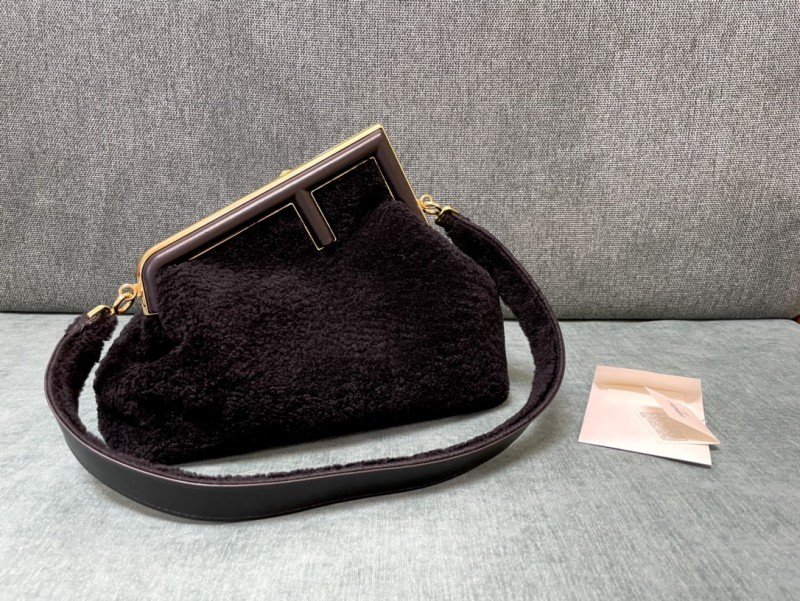 1-1184.jpg Fendi 151 - 图片 1