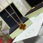 Van Cleef and Arpels Vintage Alhambra pendant - 图片 2