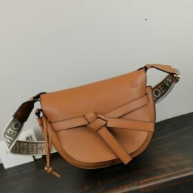 Loewe 136