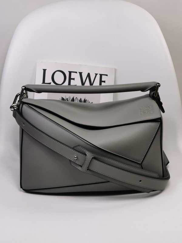 1-1567.jpg Loewe 169 - 图片 1