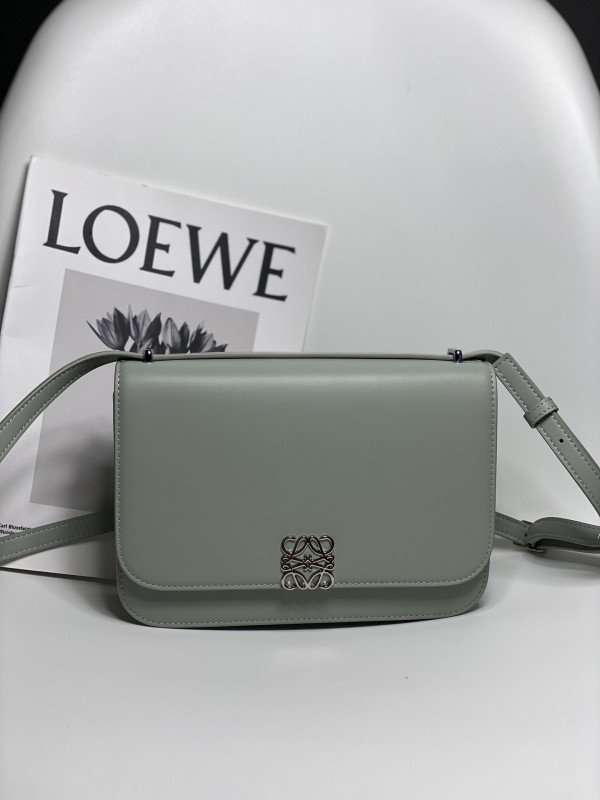 1-1640.jpg Loewe 243 - 图片 1
