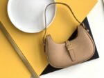 YSL 215