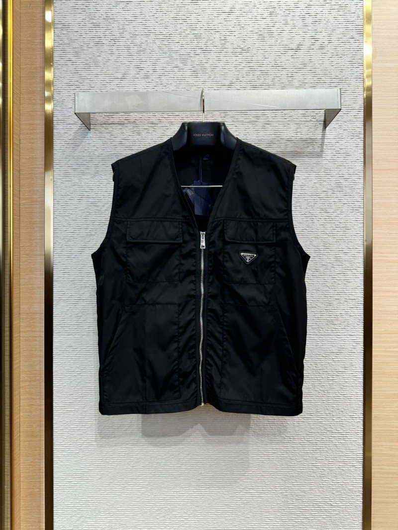 1-211-1.jpg Prada Functional Wind Vest Vest - 图片 1