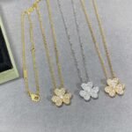 Van Cleef and Arpels Frivole pendant small model - 图片 3