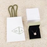 Van Cleef and Arpels Cosmos clip pendant medium model - 图片 7