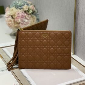 Dior 069