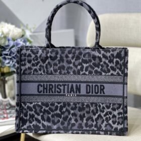 Dior 182