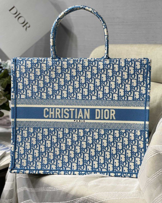 1-2523.jpg Dior 197 - 图片 1