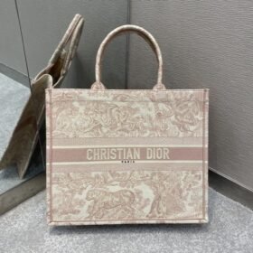 Dior 211