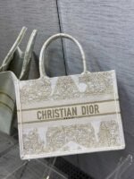 Dior 225