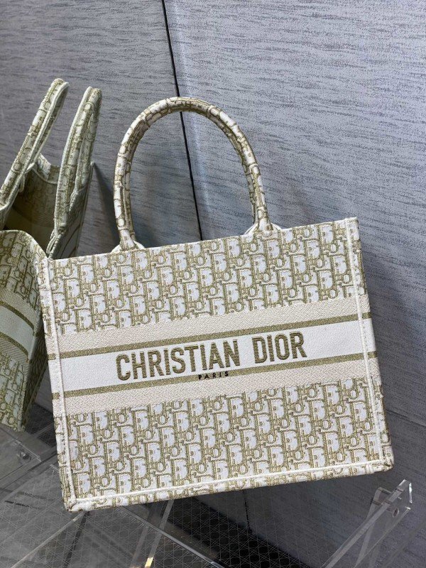 1-2552.jpg Dior 226 - 图片 1
