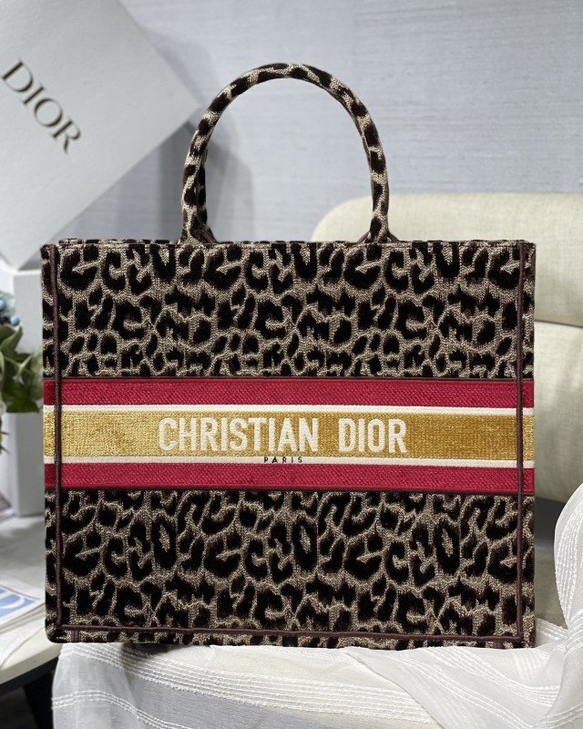 1-2555.jpg Dior 229 - 图片 1