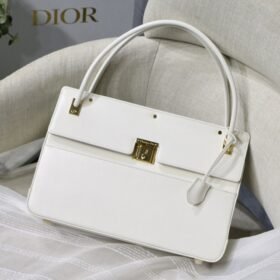 Dior 235
