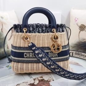 Dior 242