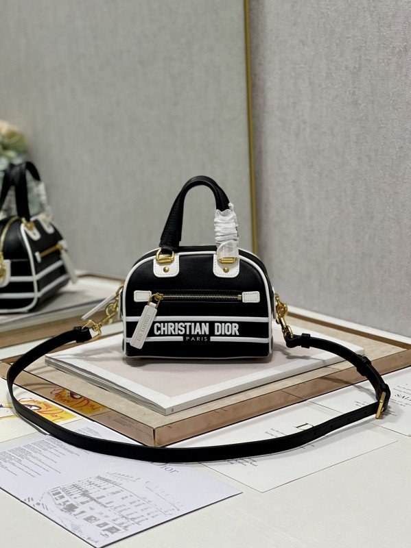 1-2572.jpg Dior 246 - 图片 1