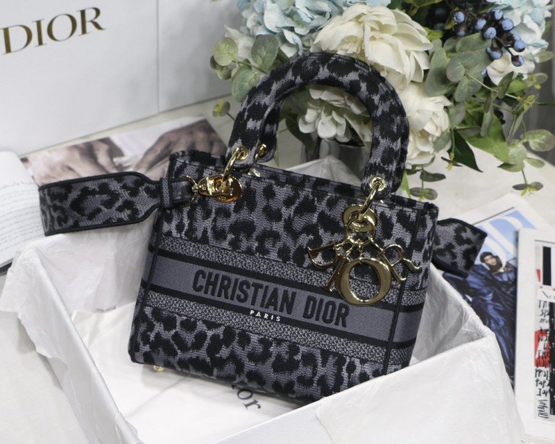 1-2590.jpg Dior 264 - 图片 1
