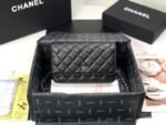 Chanel 001