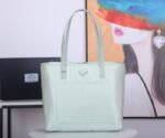 Prada 004