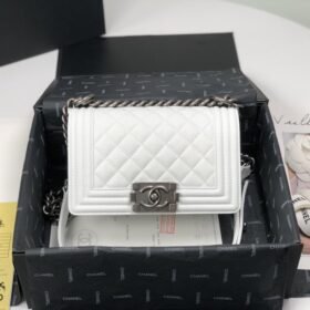 Chanel 013