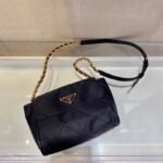Prada 058