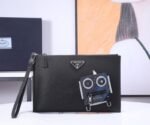 Prada 068