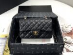 Chanel 019