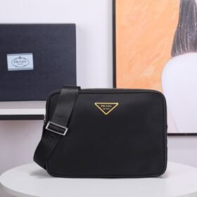 Prada 076