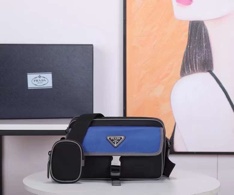 1-3166.jpg Prada 142 - 图片 1
