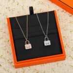HERMES Amulettes Constance pendant - 图片 6