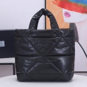 Prada 208