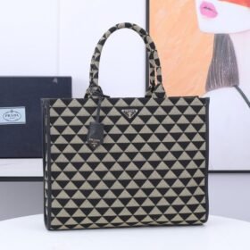 Prada 211