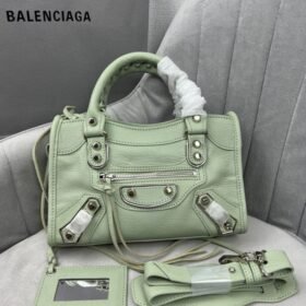 Balenciaga 020
