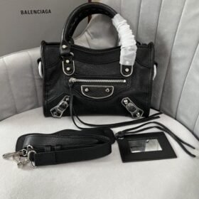 Balenciaga 021