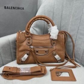 Balenciaga 022