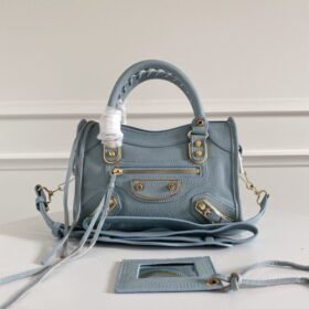 Balenciaga 024