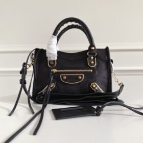 Balenciaga 031