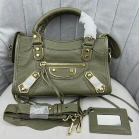 Balenciaga 032