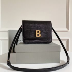 Balenciaga 036