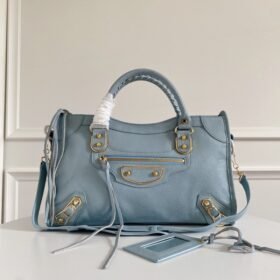 Balenciaga 051