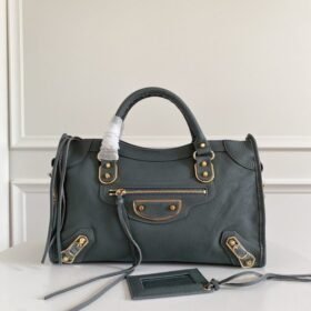 Balenciaga 058