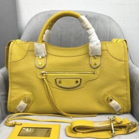 Balenciaga 060