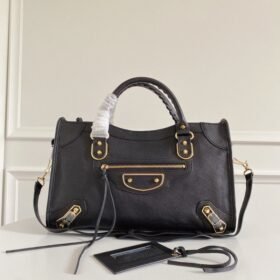 Balenciaga 063