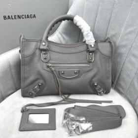 Balenciaga 070