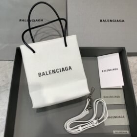 Balenciaga 092
