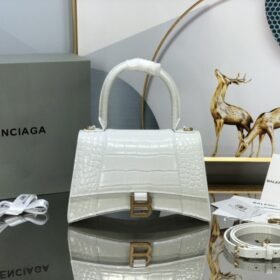 Balenciaga 108